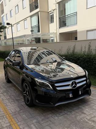 MERCEDES-BENZ GLA 250 2.0 16V TURBO GASOLINA SPORT 4P AUTOMÁTICO MERCEDES-BENZ GLA 250 2.0 16V TURBO GASOLINA SPORT 4P AUTOMÁTICO